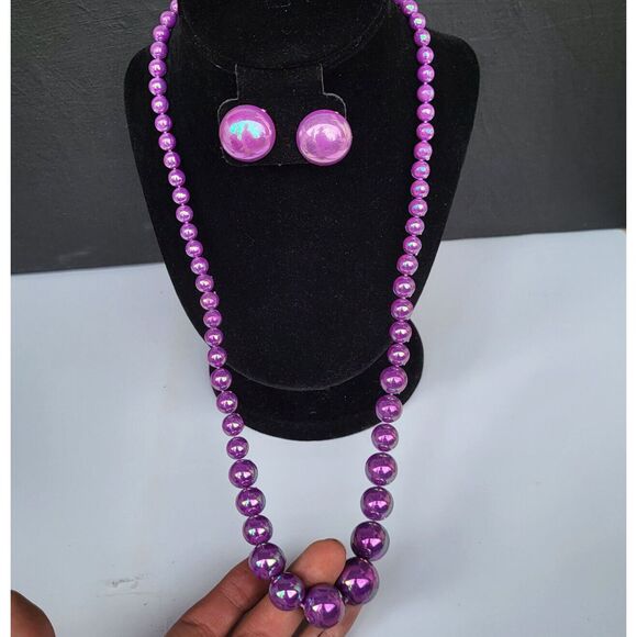 Vintage Demi Parure 90s Acrylic Purple AB Graduated Bead Necklace 24 in - Picture 5 of 6